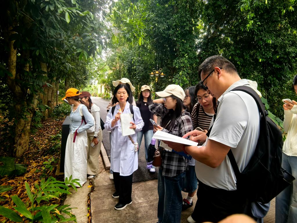 校园新闻 | 学校师生赴滇西应用技术大学傣医药学院开展“3+2”中药高本贯通人才培养研学活动